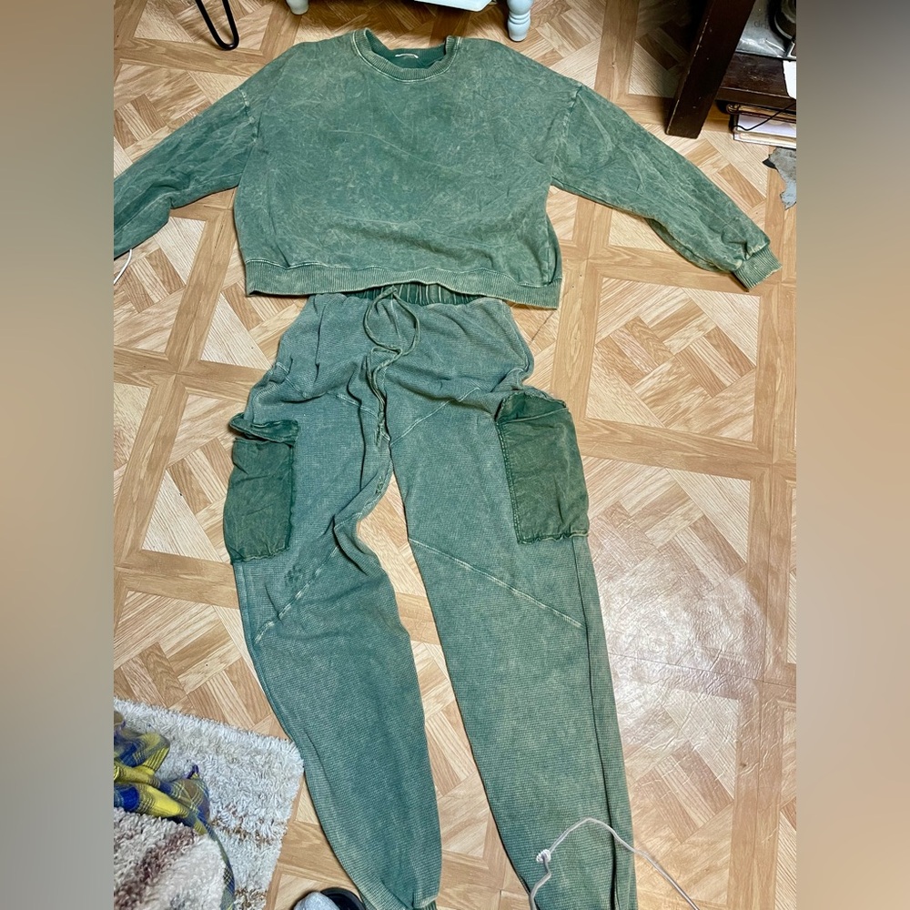 Mineral Washed Green Cozy Sweatshirt and Jogger Set by JHer - Size Small